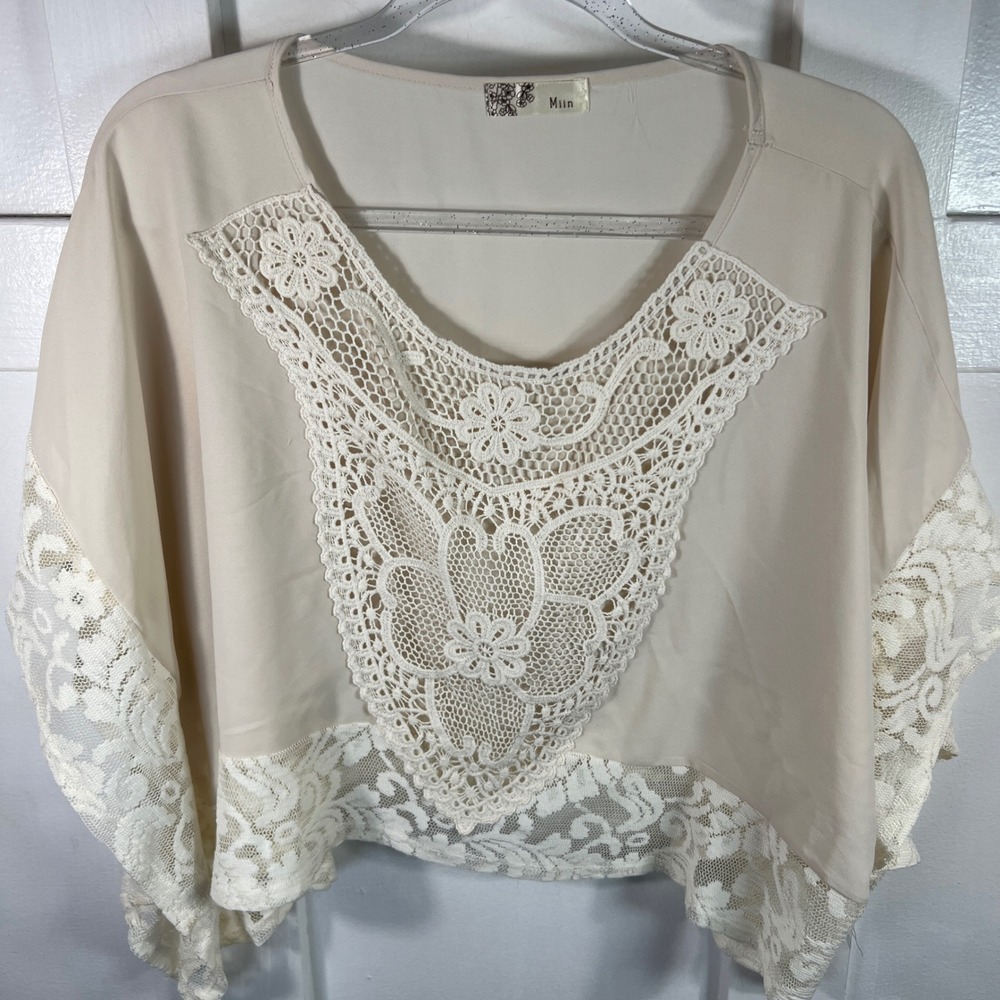 Miin Cream Lace Trim V-Neck Crop Top Kimono Sleeve Small 19848